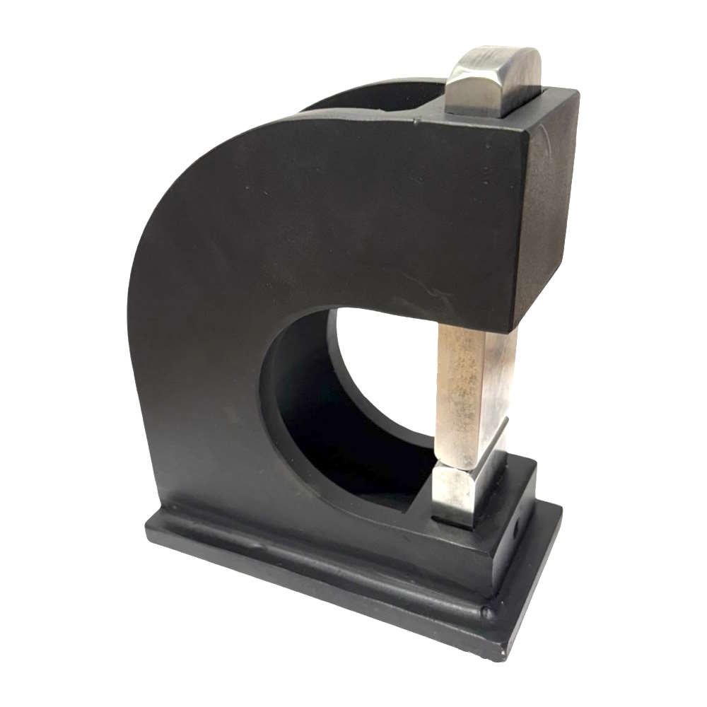 FORGE-GEAR GUILLOTINE