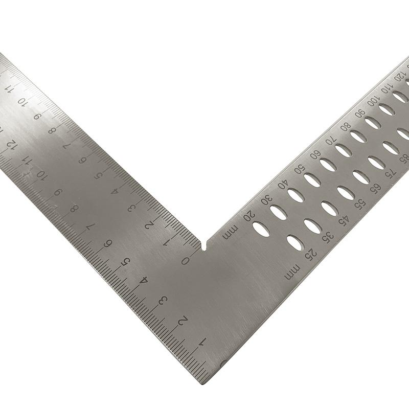 Tømrervinkel 1000x380x35 mm med dobb. skala og opmærk. huller